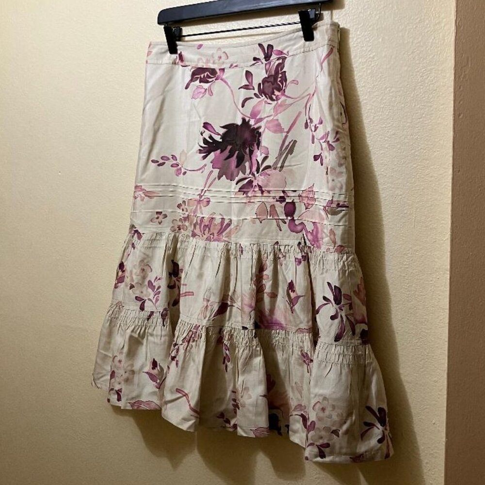 Y2K Banana Republic Women's Tiered Floral Pattern Silk Flare Midi Skirt Size 4